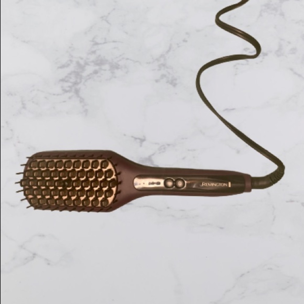 Remington Straightening Brush